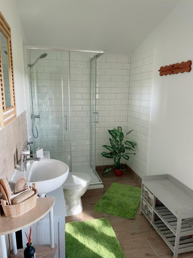 Landhaus Mit Pool, Bungalow In Der Natur Hohenbollentin Dış mekan fotoğraf